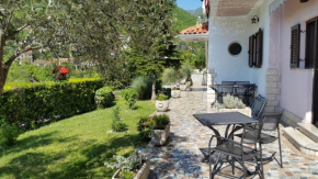 Гостиница Apartment and B&B Mikleus  Мощеничка Драга